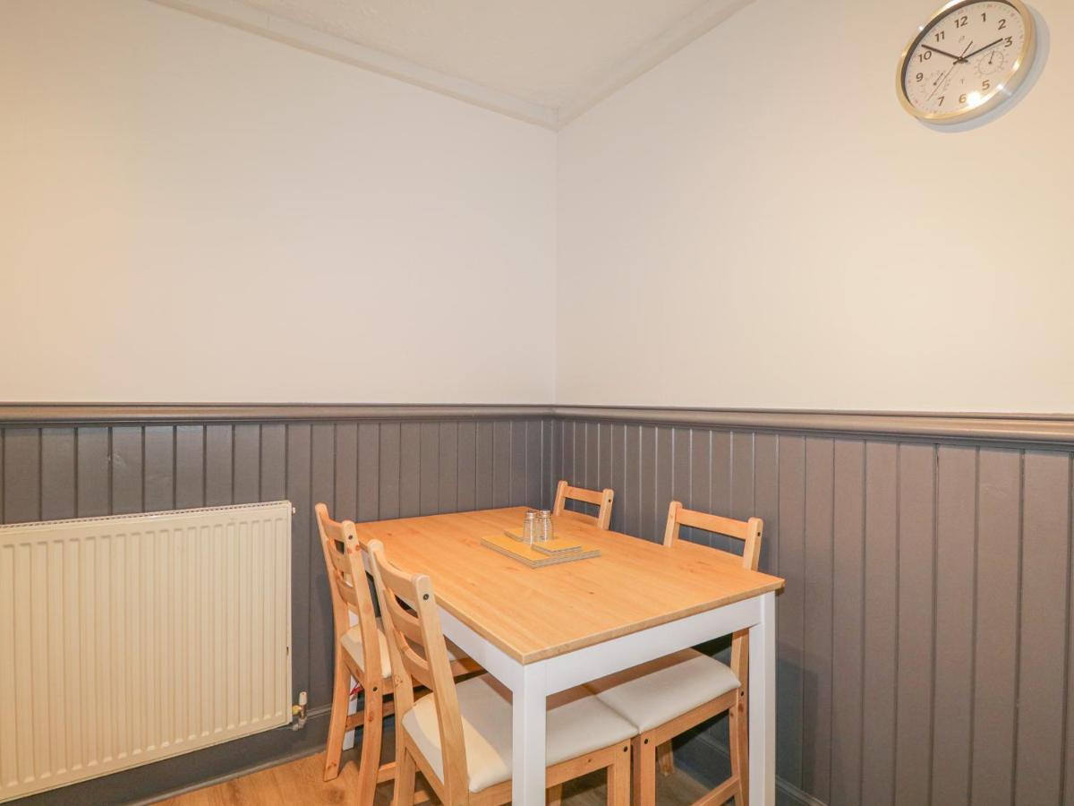 The Neuk Apartment Елджин Екстериор снимка