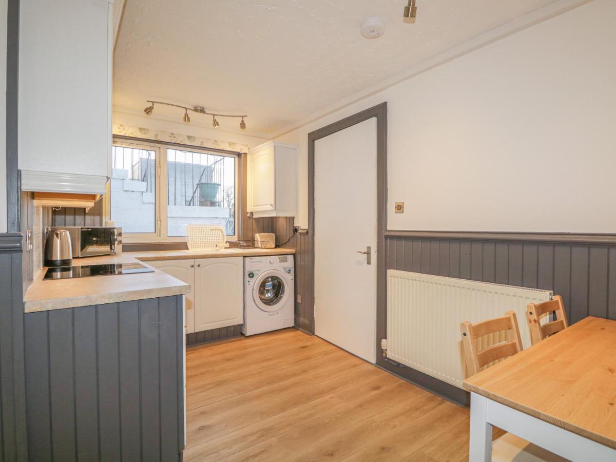 The Neuk Apartment Елджин Екстериор снимка