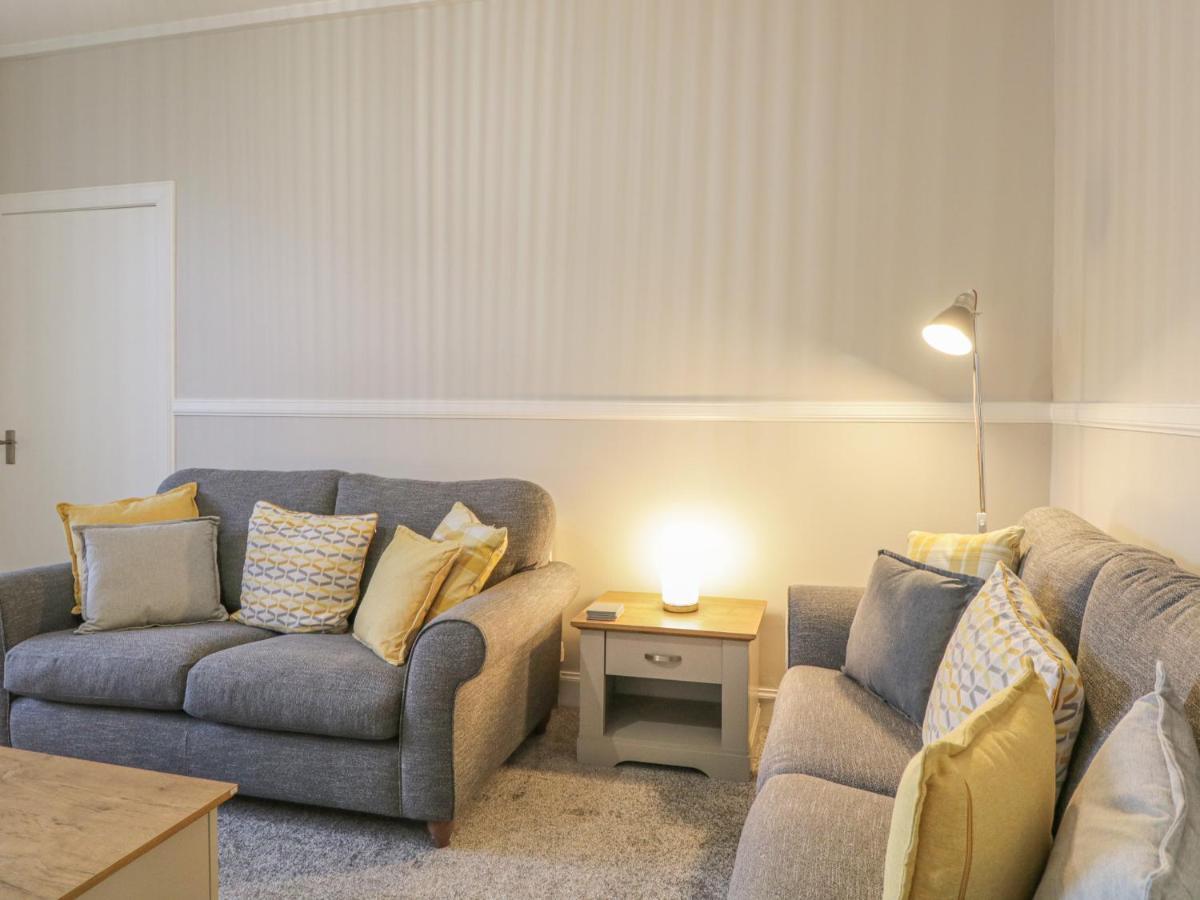 The Neuk Apartment Елджин Екстериор снимка